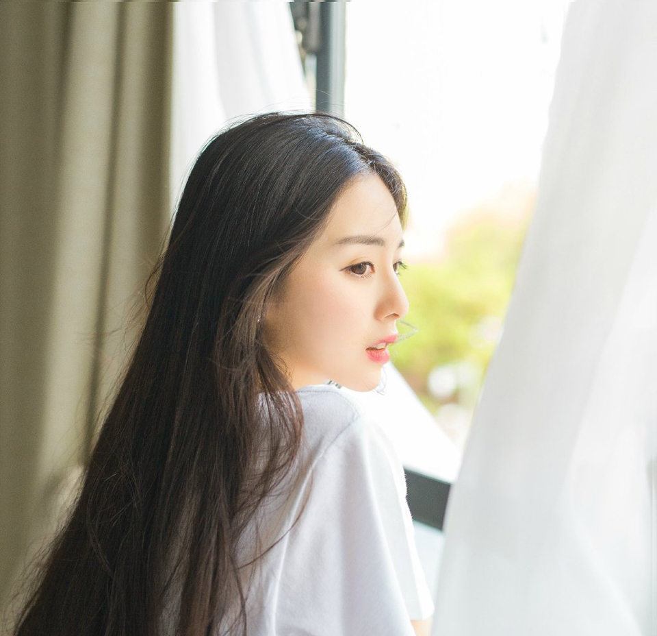 数数多少人曾说爱你，再去算算多少人又真的陪了你很久。真爱是不该用嘴去表达的，时间会告诉你真相。